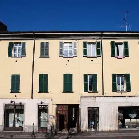 Apartamento Be Happy - The House Of Travelers Como Exterior foto
