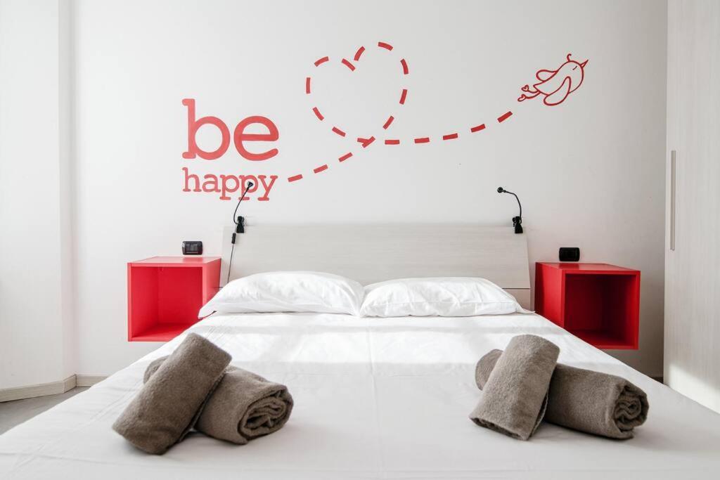 Apartamento Be Happy - The House Of Travelers Como Exterior foto