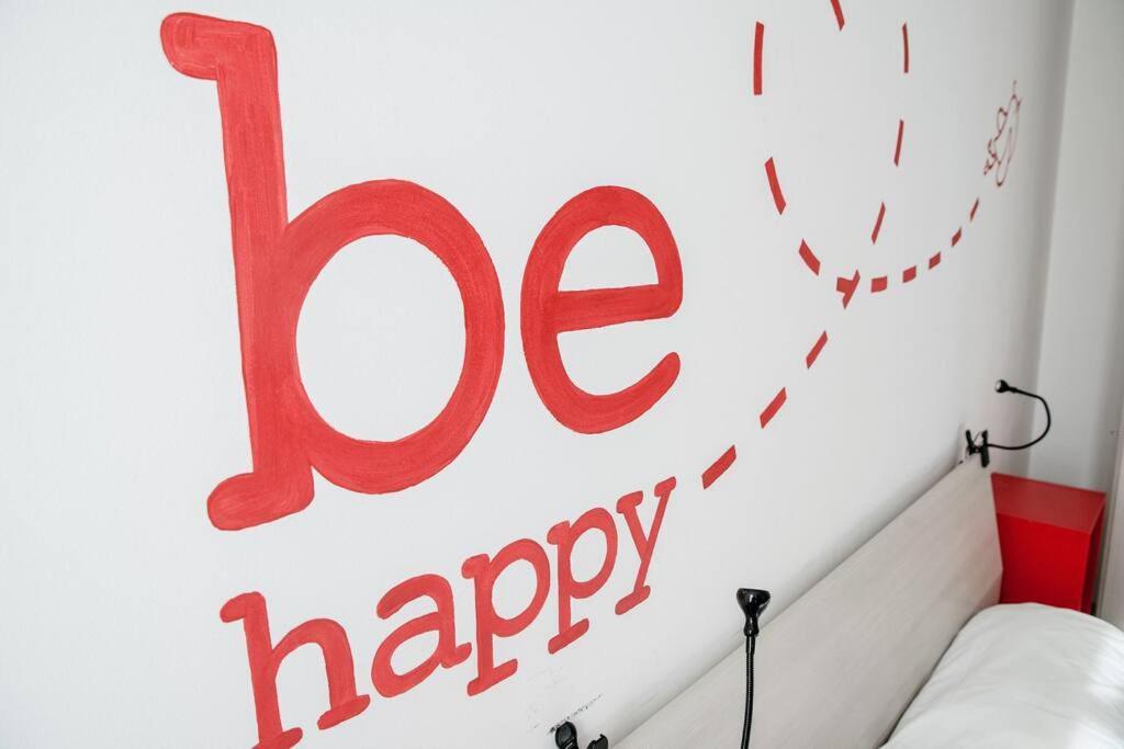 Apartamento Be Happy - The House Of Travelers Como Exterior foto